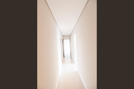 Casa de condomínio à venda com 465m², 4 quartos e 8 vagasCorredor