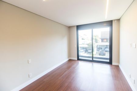 Casa de condomínio à venda com 465m², 4 quartos e 8 vagasSuíte 2