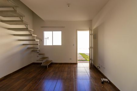 Casa de condomínio para alugar com 50m², 2 quartos e 2 vagasSala