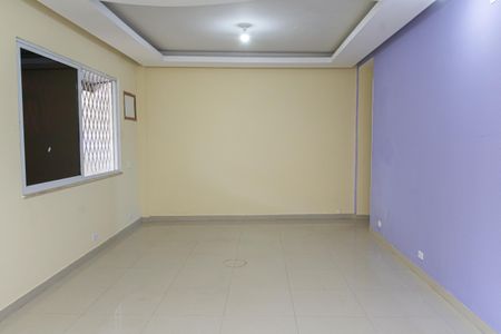 Casa para alugar com 200m², 3 quartos e 4 vagasSala