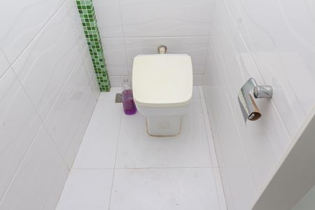 Casa para alugar com 200m², 3 quartos e 4 vagasBanheiro social