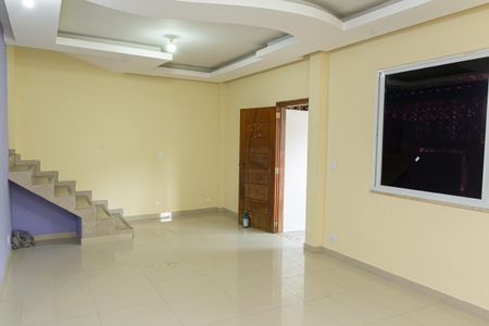 Casa para alugar com 200m², 3 quartos e 4 vagasSala
