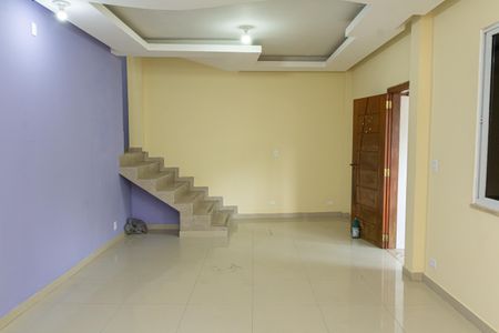 Casa para alugar com 200m², 3 quartos e 4 vagasSala