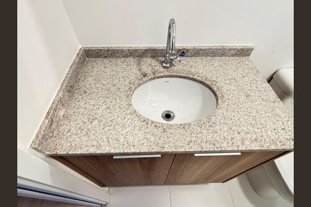 Apartamento para alugar com 39m², 2 quartos e sem vagaBanheiro