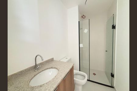 Apartamento para alugar com 39m², 2 quartos e sem vaga Apartamento para alugar com 39m², 2 quartos e sem vagaBanheiro