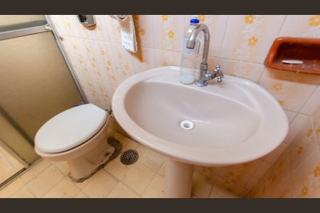Casa à venda com 170m², 3 quartos e 1 vagaBanheiro