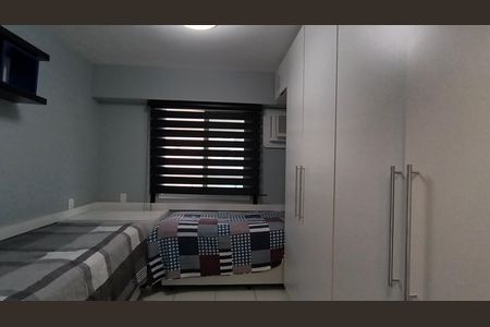 Quarto  de apartamento para alugar com 2 quartos, 70m² em Recreio dos Bandeirantes, Rio de Janeiro