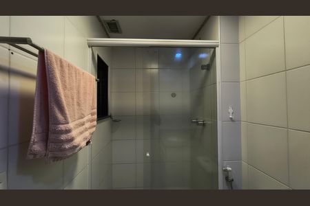 Apartamento à venda com 70m², 2 quartos e 1 vaga Apartamento à venda com 70m², 2 quartos e 1 vagaBanheiro da Suíte