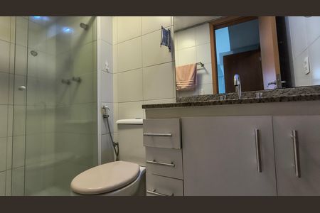 Banheiro da Suíte  de apartamento para alugar com 2 quartos, 70m² em Recreio dos Bandeirantes, Rio de Janeiro