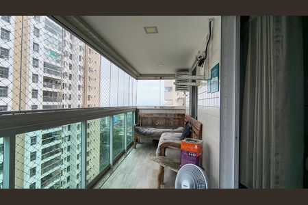 Apartamento à venda com 70m², 2 quartos e 1 vaga Apartamento à venda com 70m², 2 quartos e 1 vagaVaranda