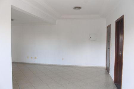 Apartamento para alugar com 123m², 3 quartos e 2 vagasSala