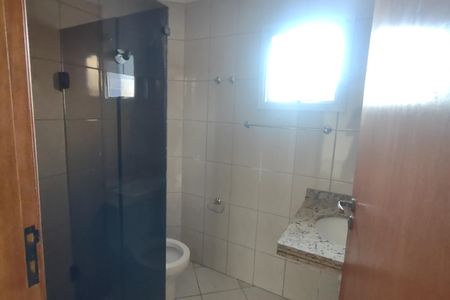 Apartamento para alugar com 123m², 3 quartos e 2 vagasBanheiro