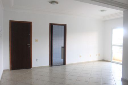 Apartamento para alugar com 123m², 3 quartos e 2 vagasSala