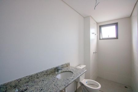 Apartamento à venda com 134m², 3 quartos e 3 vagasBanheiro do quarto 1