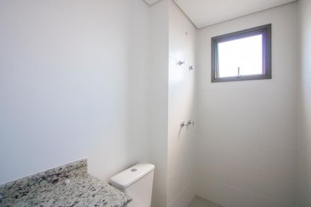 Apartamento à venda com 134m², 3 quartos e 3 vagasBanheiro do quarto 3