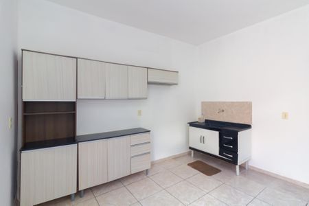 Casa para alugar com 1 quarto, 45m² em Vila Nova Curuca, São Paulo