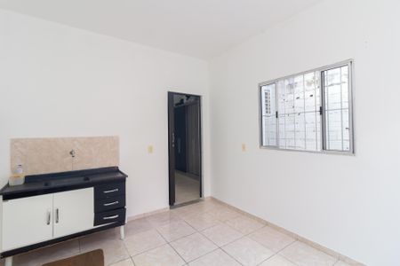 Casa para alugar com 1 quarto, 45m² em Vila Nova Curuca, São Paulo