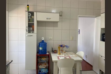 Apartamento à venda com 47m², 1 quarto e 1 vagaCozinha - Área de serviço