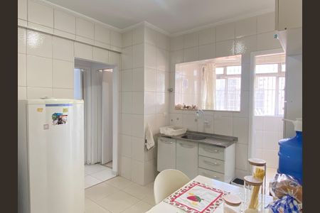 Apartamento à venda com 47m², 1 quarto e 1 vagaCozinha - Área de serviço