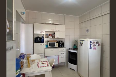 Apartamento à venda com 47m², 1 quarto e 1 vagaCozinha - Área de serviço