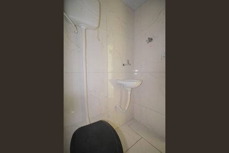 Casa de condomínio para alugar com 65m², 2 quartos e sem vagaBanheiro
