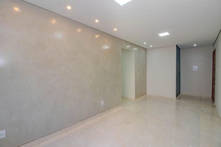 Apartamento para alugar com 75m², 3 quartos e sem vagaSala