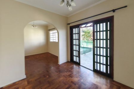 Sala de Estar de casa para alugar com 3 quartos, 120m² em Jardim das Bandeiras, Campinas