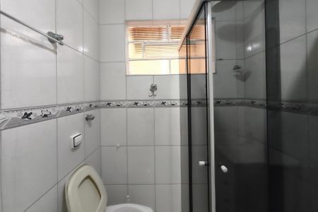 Casa para alugar com 120m², 3 quartos e 2 vagasBanheiro Social
