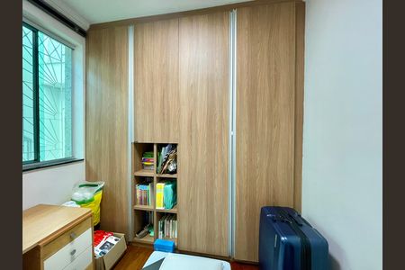 Casa à venda com 318m², 4 quartos e 2 vagas