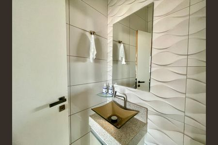 Casa à venda com 318m², 4 quartos e 2 vagas