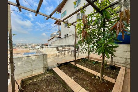 Casa à venda com 318m², 4 quartos e 2 vagas