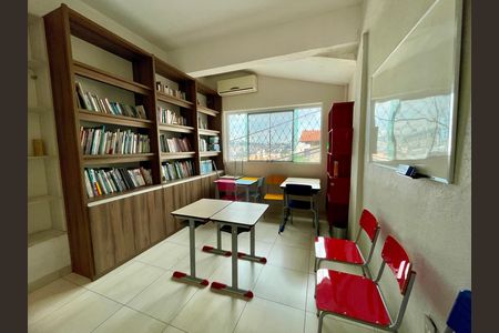 Casa à venda com 318m², 4 quartos e 2 vagas