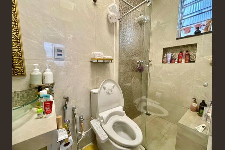 Casa à venda com 318m², 4 quartos e 2 vagas