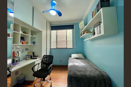 Casa à venda com 318m², 4 quartos e 2 vagas