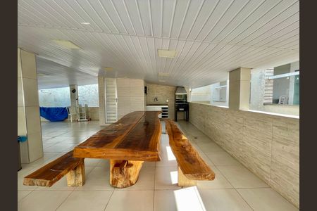 Casa à venda com 318m², 4 quartos e 2 vagas
