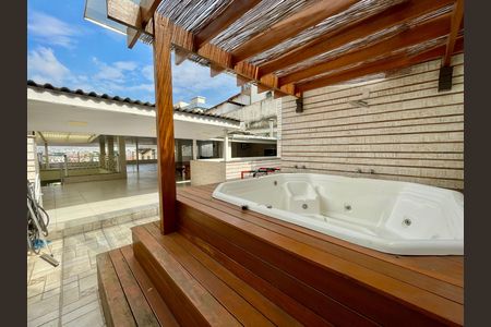 Casa à venda com 318m², 4 quartos e 2 vagas