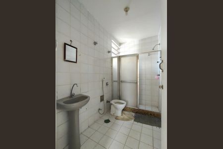 Apartamento à venda com 90m², 2 quartos e sem vagaBanheiro Corredor