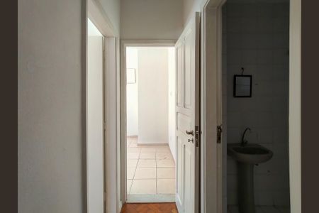 Apartamento à venda com 90m², 2 quartos e sem vagaCorredor