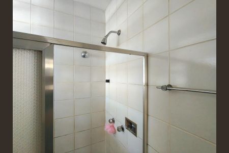 Apartamento à venda com 90m², 2 quartos e sem vagaBanheiro Corredor