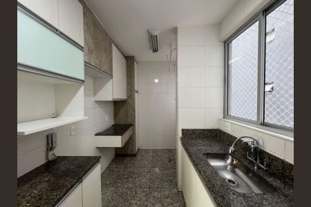 Cozinha de apartamento para alugar com 3 quartos, 120m² em São Francisco, Belo Horizonte
