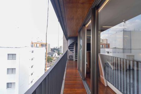 Apartamento à venda com 205m², 1 quarto e 2 vagasVaranda