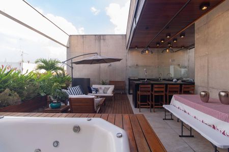 Apartamento à venda com 205m², 1 quarto e 2 vagasCobertura