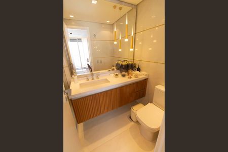 Apartamento à venda com 205m², 1 quarto e 2 vagasBanheiro da Suíte