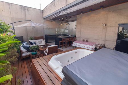 Apartamento à venda com 205m², 1 quarto e 2 vagasCobertura