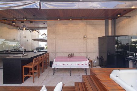 Apartamento à venda com 205m², 1 quarto e 2 vagasCobertura