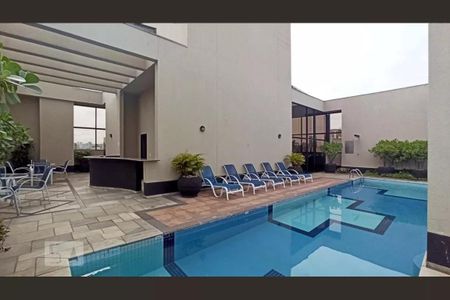 Studio à venda com 31m², 1 quarto e sem vagaÁrea comum - Piscina