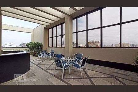 Studio à venda com 31m², 1 quarto e sem vagaÁrea comum - Piscina