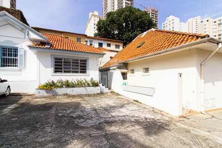 Casa à venda com 120m², 2 quartos e 2 vagas Casa à venda com 120m², 2 quartos e 2 vagasFachada