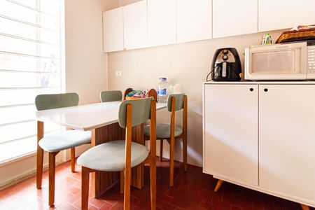 Casa à venda com 120m², 2 quartos e 2 vagas Casa à venda com 120m², 2 quartos e 2 vagasCopa