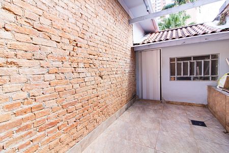Casa à venda com 120m², 2 quartos e 2 vagas Casa à venda com 120m², 2 quartos e 2 vagasÁrea externa